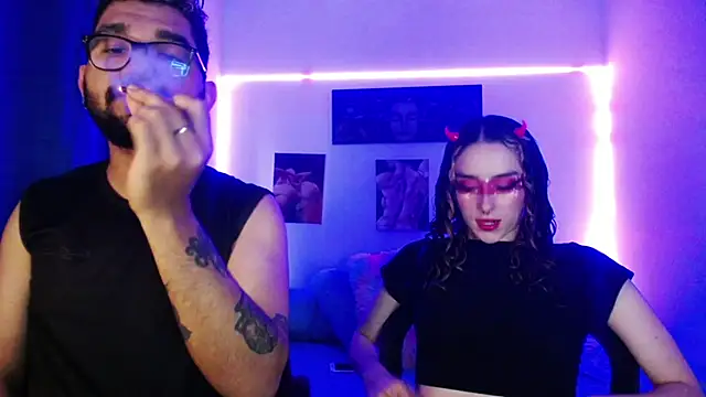 Snapshot of TwinFlamesX chatting on 11, 9, 2025 TwinFlamesX online show from 11, 9, 2025