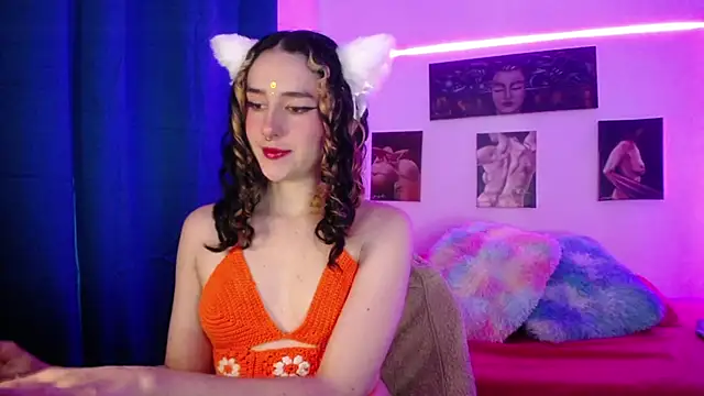 Snapshot of TwinFlamesX chatting on 2, 10, 2025 TwinFlamesX online show from 2, 10, 2025