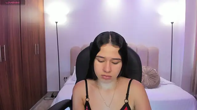 Danaa Rouse online show from 23, 9, 2025