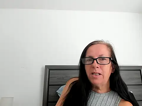 peachgoddess online show from 13, 9, 2025