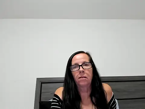 peachgoddess online show from 2, 10, 2025