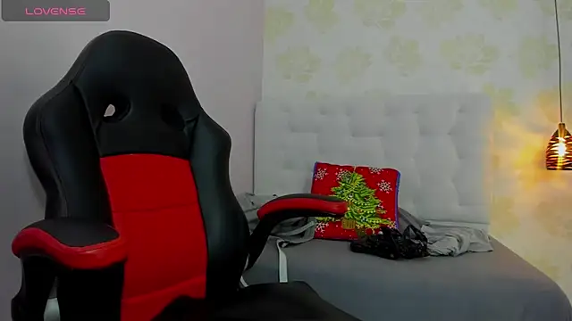 TATILARSON1 online show from 15, 12, 2025