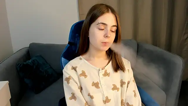 Velvetmimic  online show from 16, 3, 2025