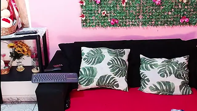 DianaGom online show from 15, 9, 2025