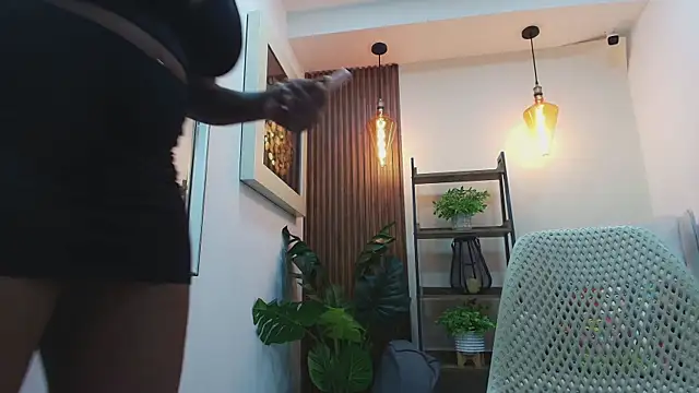 Coral Lise online show from 19, 9, 2025