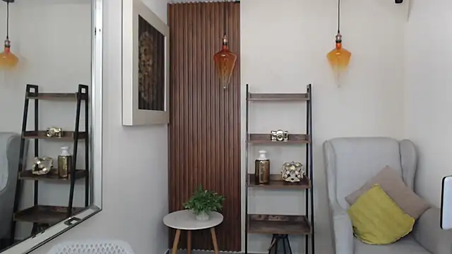 Coral Lise online show from 20, 11, 2025