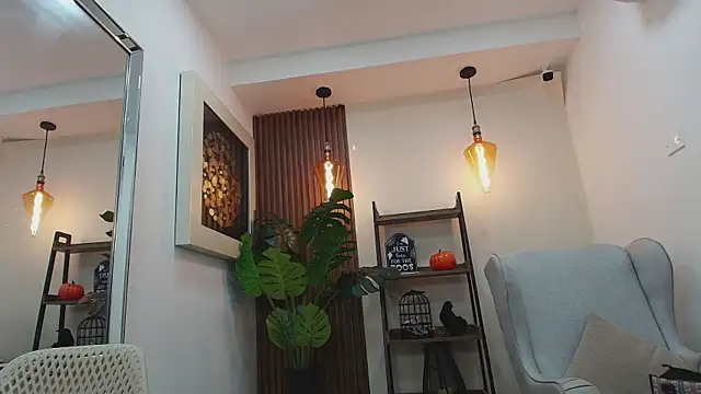 Coral Lise online show from 19, 10, 2025