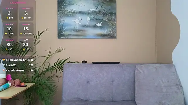 YuliethPetite online show from 13, 4, 2026