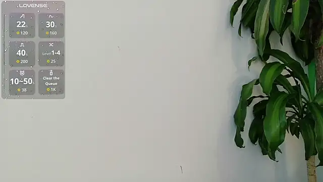 YuliethPetite online show from 26, 5, 2026