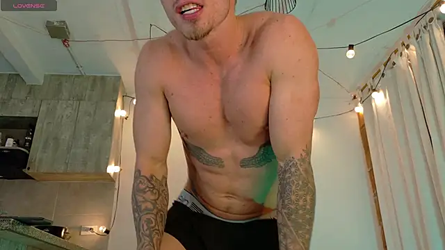 Ryannblue07 online show from 8, 11, 2025