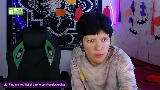 lovelockedlips online show from 26, 10, 2025