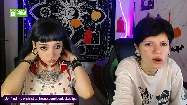 lovelockedlips online show from 2, 11, 2025