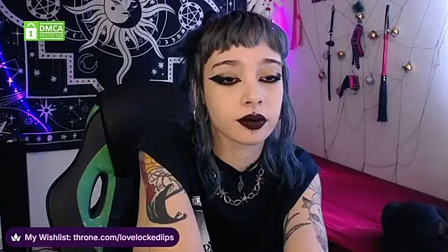 lovelockedlips online show from 15, 12, 2025