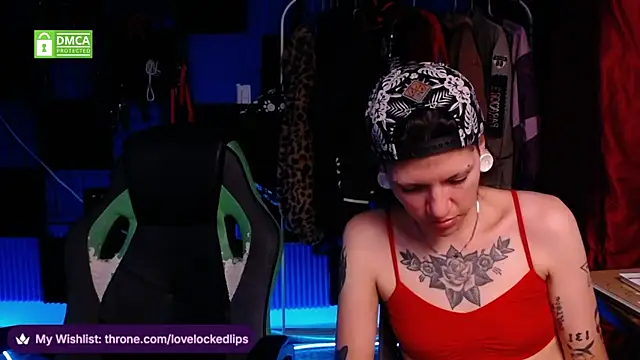 lovelockedlips online show from 11, 6, 2026