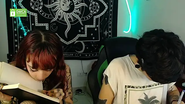 lovelockedlips online show from 20, 9, 2025