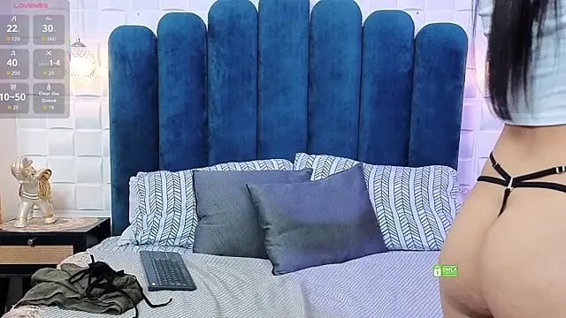 Lili Opal online show from 6, 3, 2026