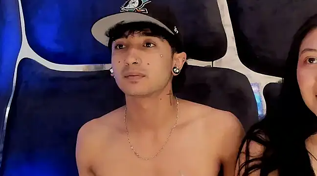 LauryAndNarem69 online show from 15, 3, 2025