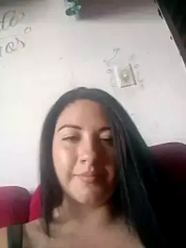 Snapshot of melisamoon_ chatting on 4, 4, 2026 melisamoon online show from 4, 4, 2026