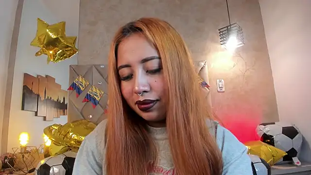 Snapshot of kailinmoonx chatting on 17, 6, 2026 kailinmoonx online show from 17, 6, 2026