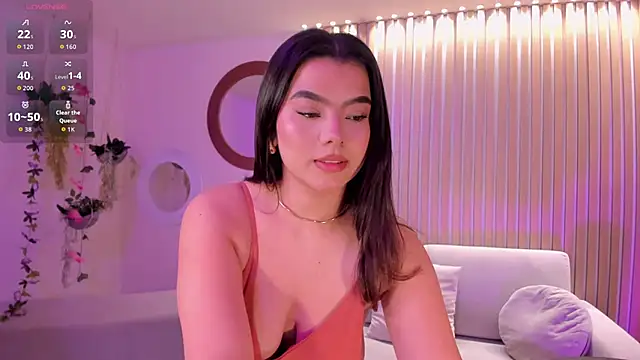 CandaseRussell online show from 13, 10, 2025