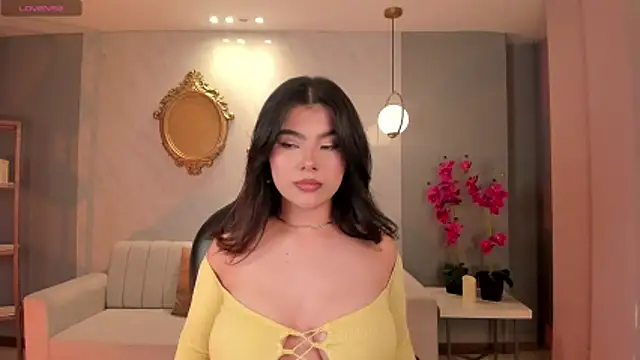 CandaseRussell online show from 9, 10, 2025