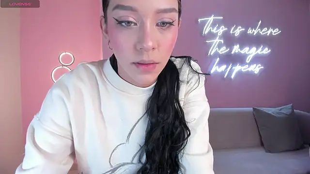 Snapshot of AmaliaCrus chatting on 8, 6, 2026 AmaliaCrus online show from 8, 6, 2026