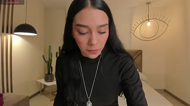 AmaliaCrus online show from 27, 11, 2025