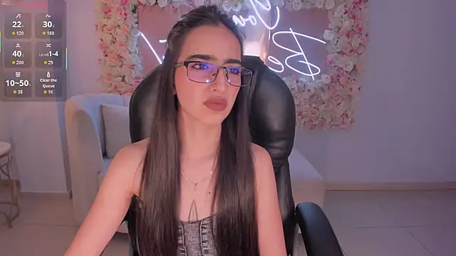 LarisaSmirnov online show from 28, 11, 2025