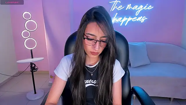 LarisaSmirnov online show from 18, 11, 2025