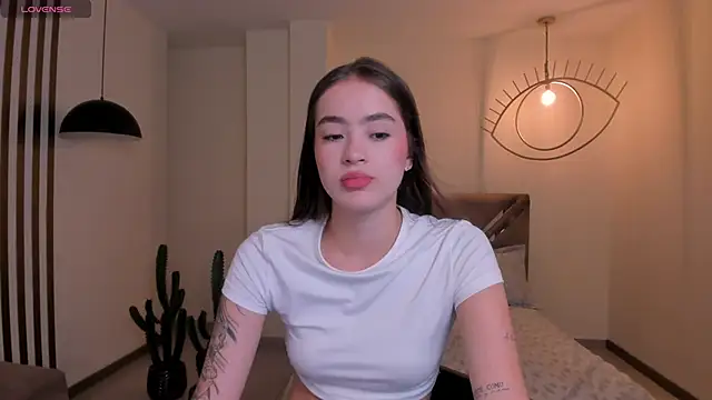 MaiaCollins online show from 6, 3, 2026