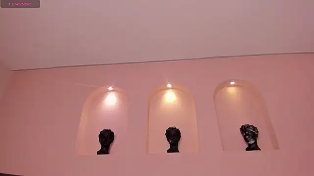 MaiaCollins online show from 30, 11, 2025