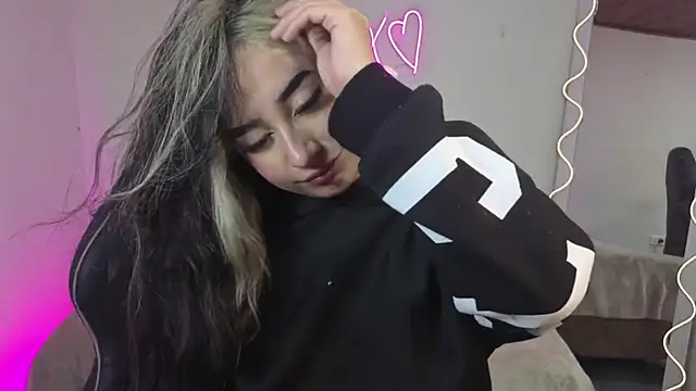 Malory tay1 online show from 15, 11, 2025