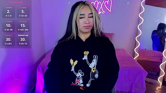 Malory tay1 online show from 26, 11, 2025