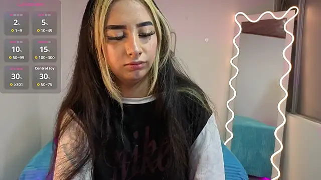 Malory tay1 online show from 15, 12, 2025