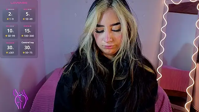 Malory tay1 online show from 29, 11, 2025