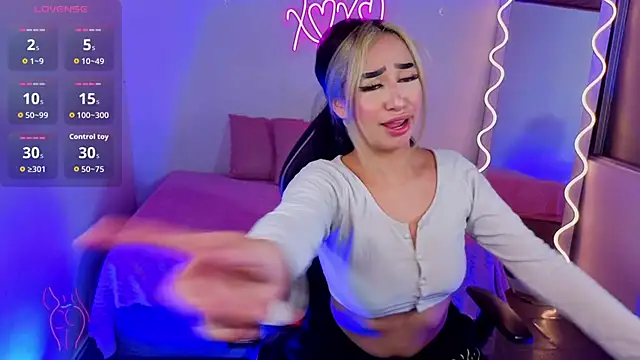 Malory tay1 online show from 28, 11, 2025