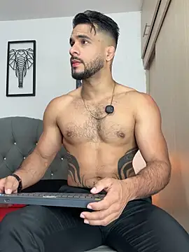 Maximiliano ford online show from 8, 11, 2025