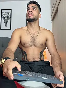 Maximiliano ford online show from 5, 10, 2025