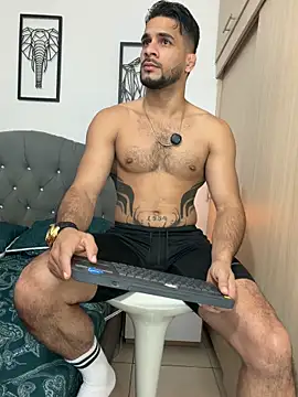 Maximiliano ford online show from 4, 5, 2026