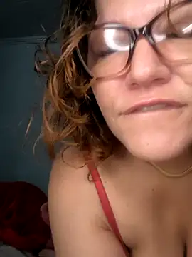 veludolunar online show from 5, 10, 2025