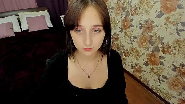 JulietMonli online show from 24, 9, 2025