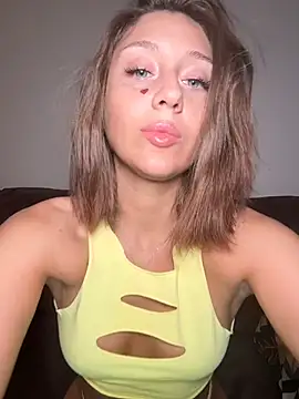MiaaLoveeee online show from 3, 6, 2026