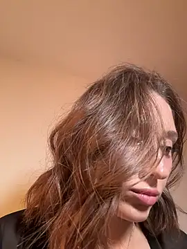 MiaaLoveeee online show from 23, 5, 2026