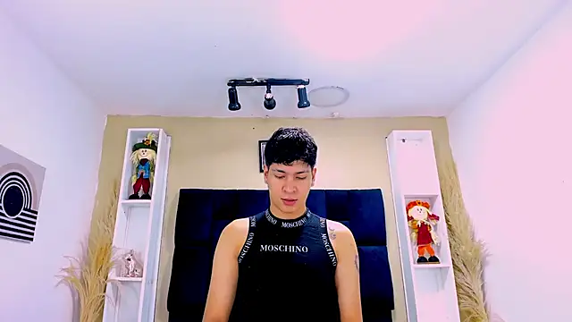 Jhojan twink online show from 16, 10, 2025