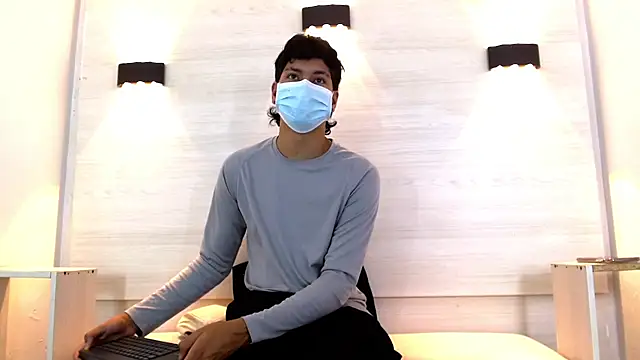 Jhojan twink online show from 3, 12, 2025