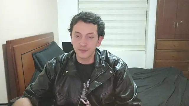 Snapshot of hardaftercum chatting on 1, 2, 2026 hardaftercum online show from 1, 2, 2026