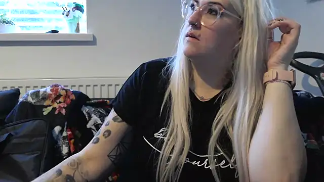 Sizzling Indie36 online show from 8, 10, 2025