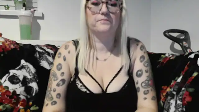 Sizzling Indie36 online show from 10, 11, 2025