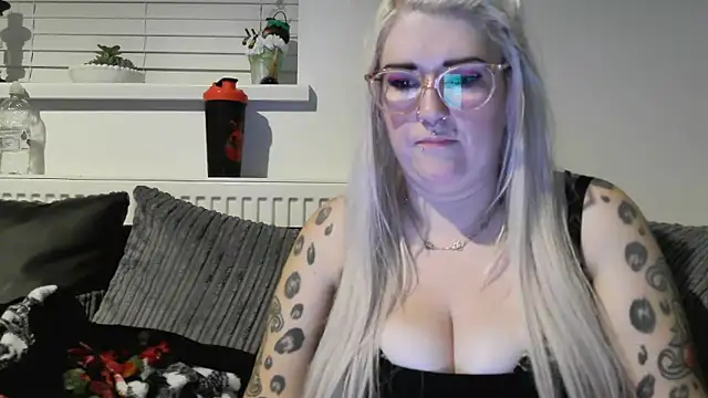 Sizzling Indie36 online show from 3, 10, 2025