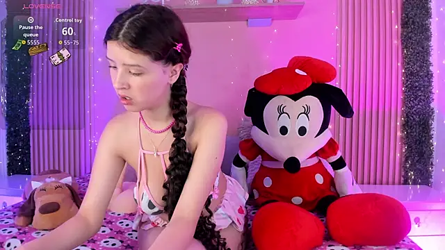 Sophie joyy online show from 18, 12, 2025